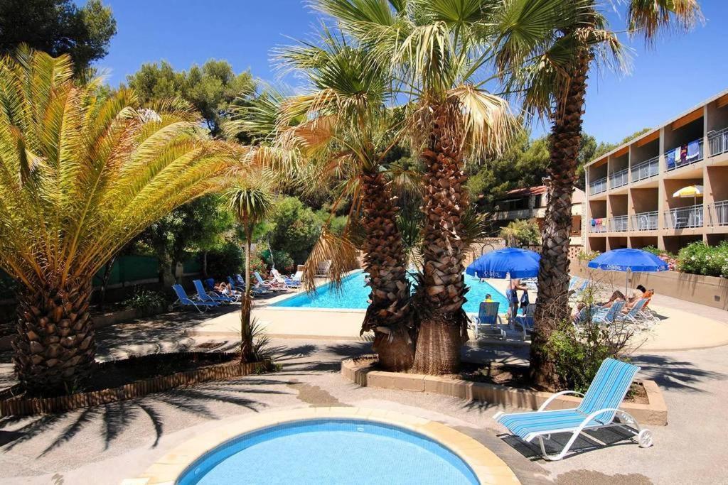 Sanary Sur Mer Appartement 30M2 T2 Avec Terrasse Piscine 10Min A Pied De La Plage Exteriér fotografie
